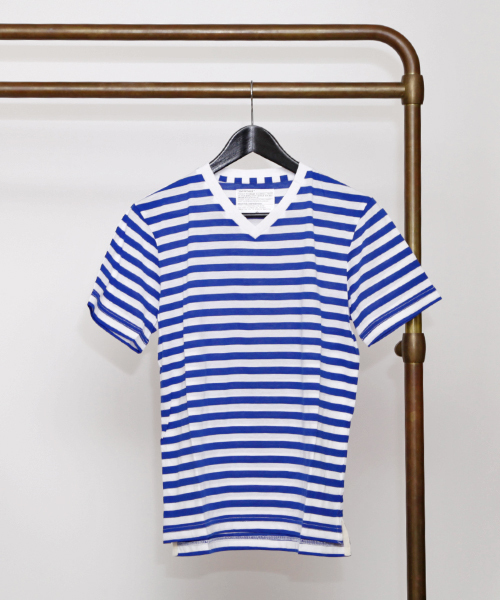 DETAILS（ディテールズ）の「DETAILS-BASIC/ Basic V-Neck Border Tee（Tシャツ/カットソー・メンズ・ホワイト×ブラック/ホワイト×ブルー・SMALL/LARGE/MEDIUM）」の12枚目の写真