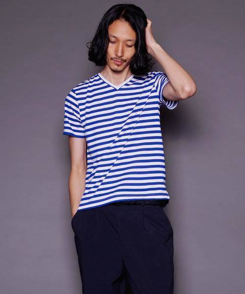 DETAILS（ディテールズ）の「DETAILS-BASIC/ Basic V-Neck Border Tee（Tシャツ/カットソー・メンズ・ホワイト×ブラック/ホワイト×ブルー・SMALL/LARGE/MEDIUM）」の7枚目の写真
