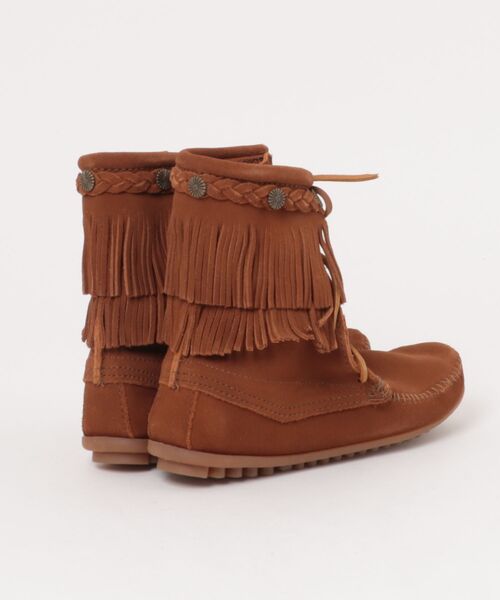 Minnetonka（ミネトンカ）の「【RES】【ミネトンカ MINNETONKA】 ダブルフリンジ トランパー ブーツ（ブーツ・レディース・ブラウン・US5）」の2枚目の写真