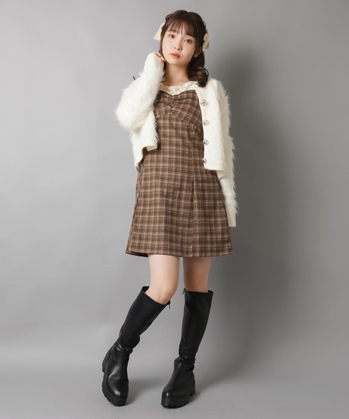 SPINNS（スピンズ）の「チェックミニキャミワンピース/ギャザー（ワンピース・レディース・ブラック/ブラウン/レッド・ONESIZE）」の12枚目の写真