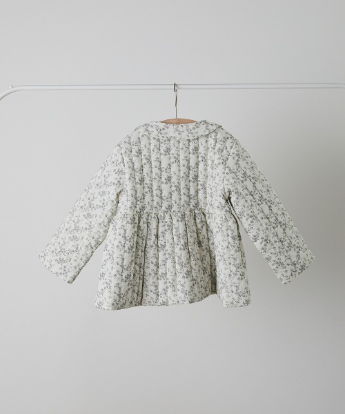 riziere（リジェール）の「【リンクコーデ】キルティング花柄コート（その他アウター・キッズ・オフホワイト・90/100/110/120/130/140/150）」の9枚目の写真