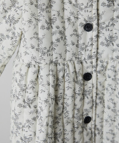 riziere（リジェール）の「【リンクコーデ】キルティング花柄コート（その他アウター・キッズ・オフホワイト・90/100/110/120/130/140/150）」の11枚目の写真