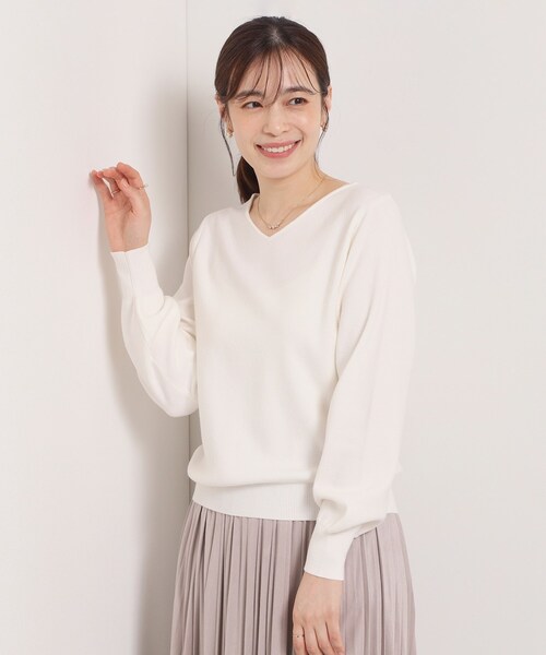 セール】【手洗い可】アンジェリーナ総針vネックニット（ニット