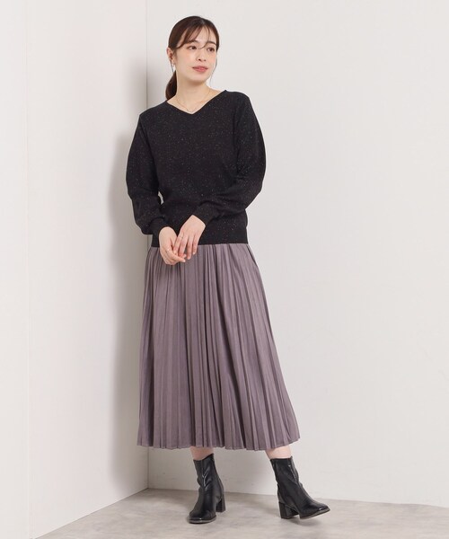 ITS'DEMO（イッツデモ）の「【手洗い可】アンジェリーナ総針vネックニット（ニット/セーター・レディース・ライトグレー/オフホワイト/ブラック/ベビーピンク/パープル系4・00）」の22枚目の写真