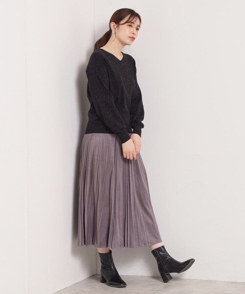 ITS'DEMO（イッツデモ）の「【手洗い可】アンジェリーナ総針vネックニット（ニット/セーター・レディース・ライトグレー/オフホワイト/ブラック/ベビーピンク/パープル系4・00）」の21枚目の写真