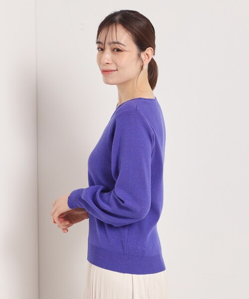 ITS'DEMO（イッツデモ）の「【手洗い可】アンジェリーナ総針vネックニット（ニット/セーター・レディース・ライトグレー/オフホワイト/ブラック/ベビーピンク/パープル系4・00）」の14枚目の写真