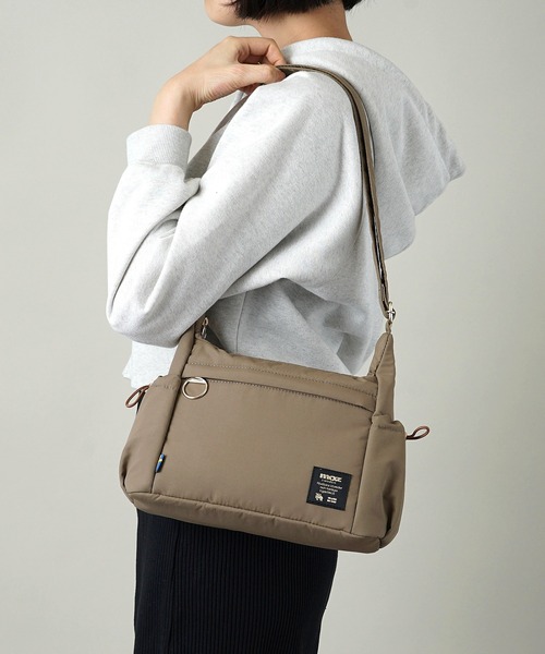 moz(モズ)の「【moz(モズ)】ボンディング ショルダーバッグ 3.5L ZLQK-01(ショルダーバッグ・レディース・グレイッシュベージュ/モカ/ブラック/ブルー・ONE SIZE)」の7枚目の写真