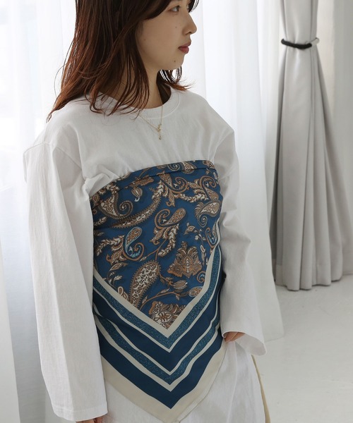 colleca la（コレカラ）の「［90cm×90cm］大判ツイルプリントスカーフ（バンダナ/スカーフ・レディース・その他1/その他2/その他3・FREE）」の4枚目の写真