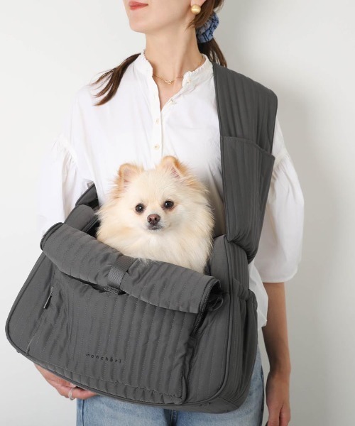 moncheri(モンシェリ)の「フロントオープンキルティングスリング クッション付【前開き・収納充実・飛び出し防止リード付】(ペット用キャリーケース・レディース・ベージュ・S/M)」の20枚目の写真