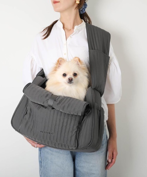 moncheri(モンシェリ)の「フロントオープンキルティングスリング クッション付【前開き・収納充実・飛び出し防止リード付】(ペット用キャリーケース・レディース・ベージュ・S/M)」の21枚目の写真
