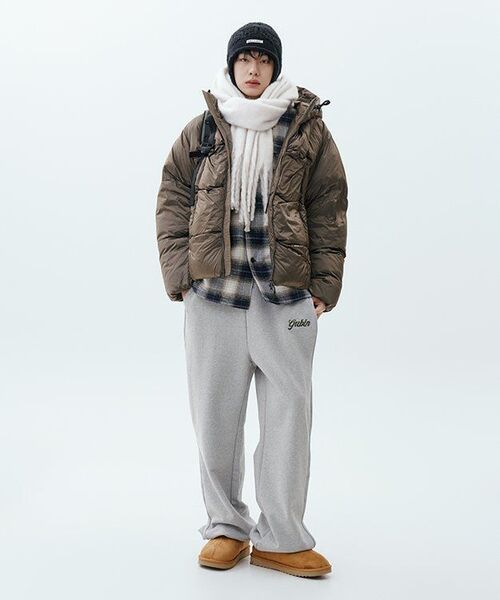 GUBIN（グビン）の「フォールディングラインスウェットパンツ（スウェットパンツ・レディース・その他・LARGE/SMALL/MEDIUM）」の21枚目の写真