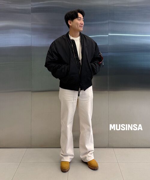 MUSINSA STANDARD（ムシンサスタンダード）の「ワイドデニムパンツ【クリーム】（デニムパンツ・メンズ・その他・27/28/29/34/32/30/31/33/26/40/38/42/36）」の14枚目の写真