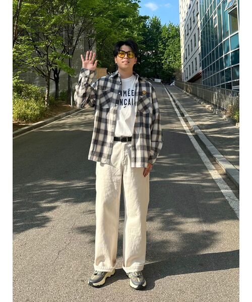 MUSINSA STANDARD（ムシンサスタンダード）の「ワイドデニムパンツ【クリーム】（デニムパンツ・メンズ・その他・27/28/29/34/32/30/31/33/26/40/38/42/36）」の20枚目の写真
