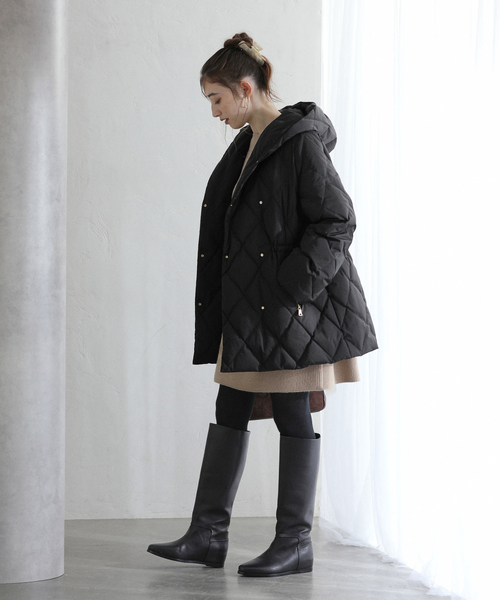 La TOTALITE（ラトータリテ）の「ダイヤステッチダウンコート（ダウンジャケット/コート・レディース・ブラック/ベージュ・FREE）」の5枚目の写真