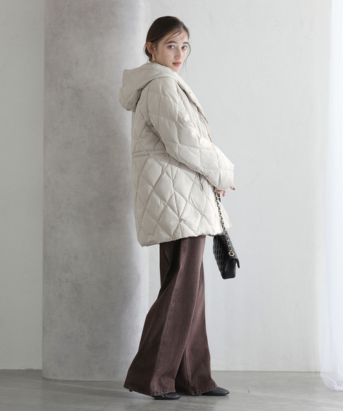 La TOTALITE（ラトータリテ）の「ダイヤステッチダウンコート（ダウンジャケット/コート・レディース・ブラック/ベージュ・FREE）」の12枚目の写真