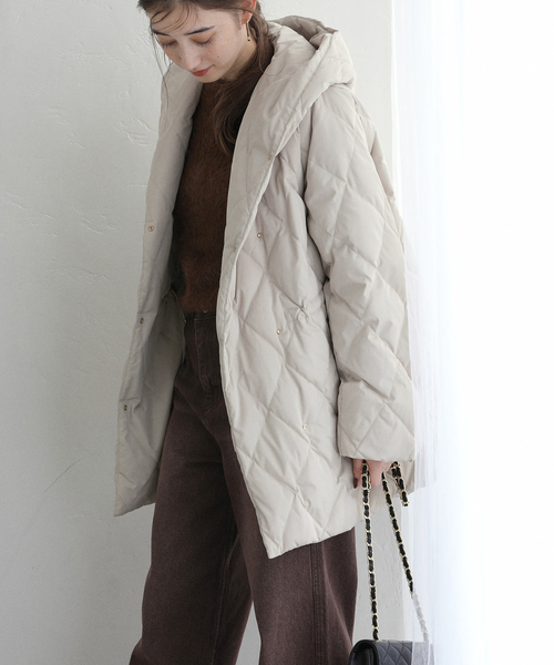 La TOTALITE（ラトータリテ）の「ダイヤステッチダウンコート（ダウンジャケット/コート・レディース・ブラック/ベージュ・FREE）」の15枚目の写真