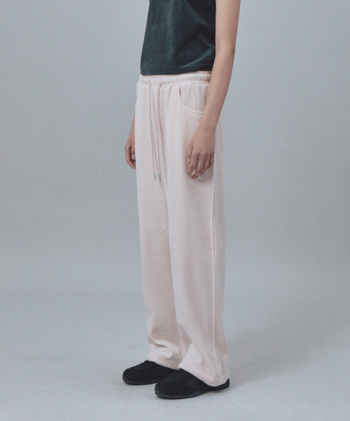 Rest&Recreation(レストアンドレクリエーション)の「VELVET PANTS - LIGHT PINK(スウェットパンツ・レディース・その他・SMALL)」の5枚目の写真