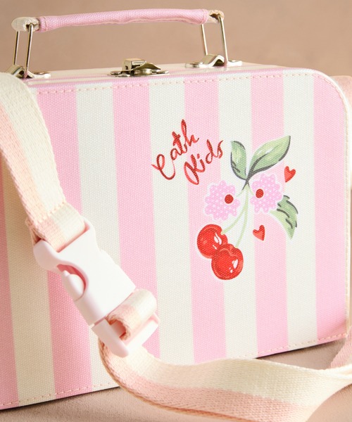 Cath Kidston（キャスキッドソン）の「キッズ クロスボディバッグ Cherry Stripe（ショルダーバッグ・キッズ・その他・FREE）」の2枚目の写真