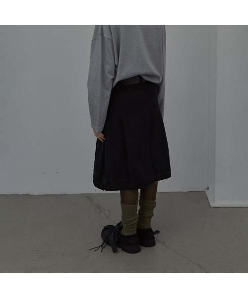 LCDC TM（エルシーディーシーティーエム）の「COTTON TAILORED MIDI SKIRT (BLACK)（スカート・レディース・その他・MEDIUM/SMALL）」の2枚目の写真