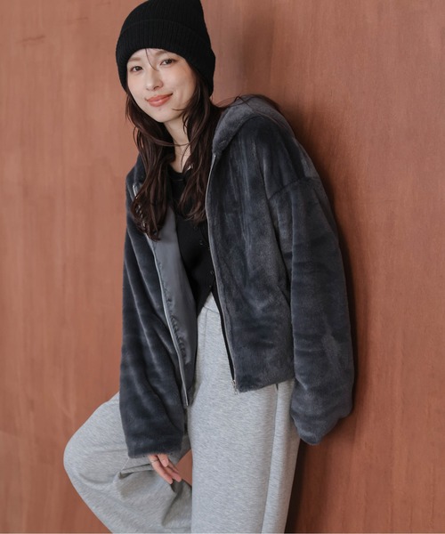 SUGAR BISKET(シュガービスケット)の「エコファー ジップパーカー(パーカー・レディース・ブラウン/ブラック/ダークグレー・フリー)」の8枚目の写真