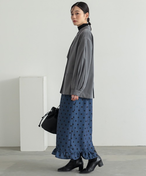 n'OrLABEL(ノアールレーベル)の「【セットアップ対応】『袖タックテーラードジャケット』(テーラードジャケット・レディース・ブラック/グレー・1/2)」の5枚目の写真