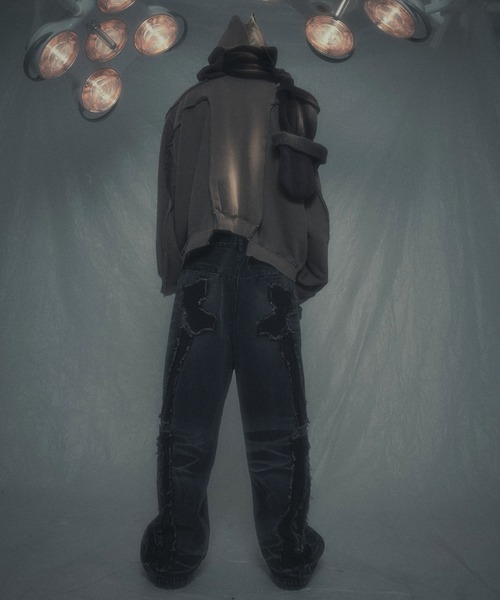 SURGERY（サージェリー）の「【SURGERY】surgery remake pigment hood jacket / 【サージェリー】サージェリーリメイクピグメントフードジャケット（パーカー・メンズ・ブラウン/グレー/チャコール・ONE SIZE）」の13枚目の写真