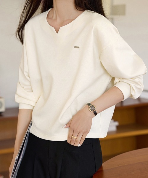 ONEP STAR（ワンピスター）の「ロゴ入りキーネックプルオーバー（Tシャツ/カットソー・レディース・オフホワイト・X-LARGE/LARGE/MEDIUM）」の9枚目の写真