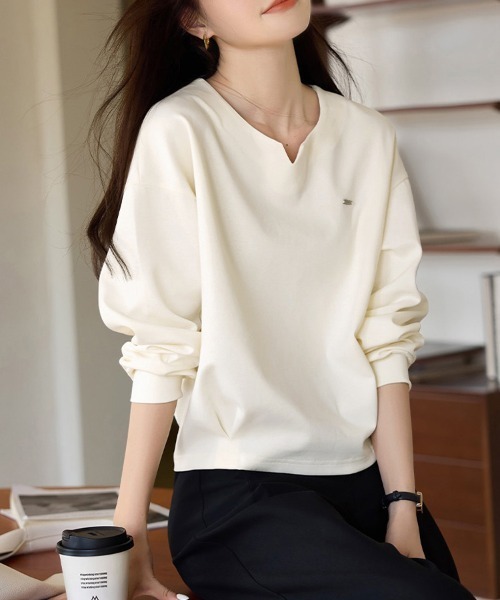 ONEP STAR（ワンピスター）の「ロゴ入りキーネックプルオーバー（Tシャツ/カットソー・レディース・オフホワイト・X-LARGE/LARGE/MEDIUM）」の10枚目の写真
