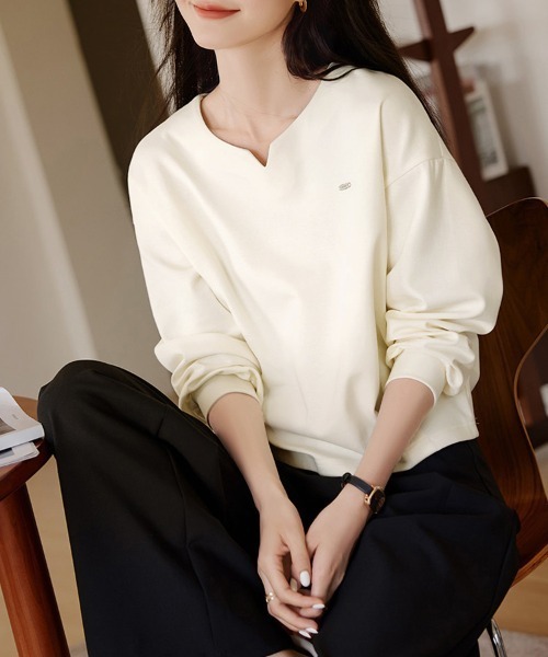ONEP STAR（ワンピスター）の「ロゴ入りキーネックプルオーバー（Tシャツ/カットソー・レディース・オフホワイト・X-LARGE/LARGE/MEDIUM）」の11枚目の写真