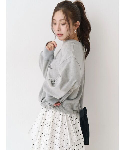 CALNAMUR(カルナムール)の「バックリボンスウェットトップス(スウェット・レディース・グレー/ブラック/イエロー・FREE)」の6枚目の写真