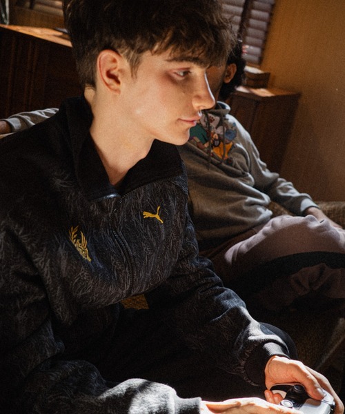 PUMA（プーマ）の「PUMA/プーマ×MONSTER HUNTER WILDS/モンスターハンター ワイルズ WILDS T7 トラックジャケット 2026年春夏（ジャージ・メンズ・ブラウン/ブラック・M/L/XL）」の5枚目の写真