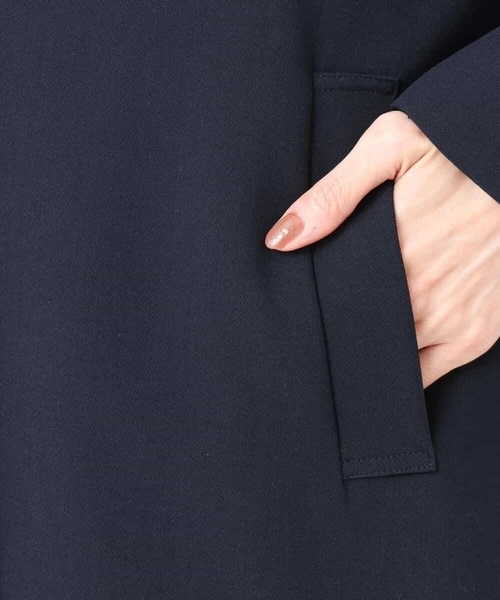 MK MICHEL KLEIN（エムケーミッシェルクラン）の「ライトダブルクロスチェスターコート/洗える（チェスターコート・レディース・ライトグレー/ネイビー・38）」の7枚目の写真