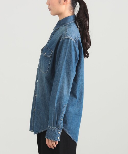 Demi-Luxe BEAMS(デミルクス ビームス)の「AK+1 / 8オンス ウォッシュド シャツ(シャツ/ブラウス・レディース・インディゴブルー/ホワイト・ONE SIZE)」の15枚目の写真