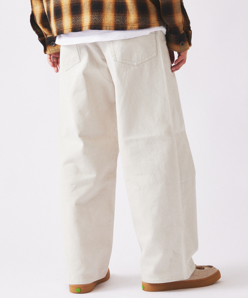 JOURNAL STANDARD relume（ジャーナルスタンダード　レリューム）の「クラフトデニム 13.5oz ワイド ストレート デニム（デニムパンツ・メンズ・ブラック系その他/グレー系その他/ブルー系その他・MEDIUM/LARGE）」の8枚目の写真