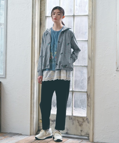 SUPER HAKKA（スーパーハッカ）の「うさぎとデイジープリント裏毛フーディ／パーカ（パーカー・レディース・杢グレー/ネイビー・FREE）」の5枚目の写真