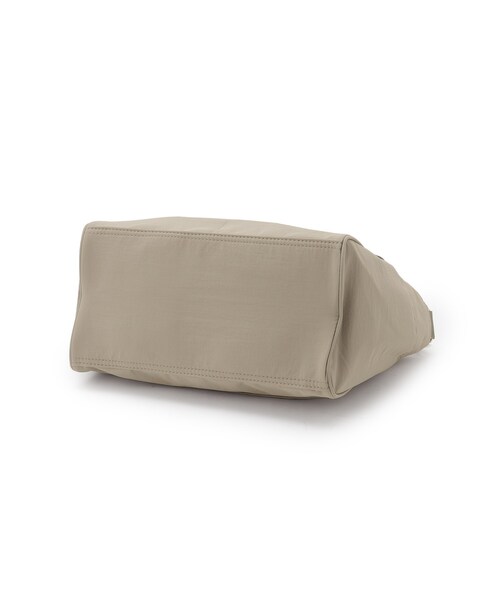 SHOO・LA・RUE（シューラルー）の「【撥水】12ポケットキャリーオントートバッグ（トートバッグ・レディース・ナチュラル/ブラック/ブラウン系・00）」の15枚目の写真