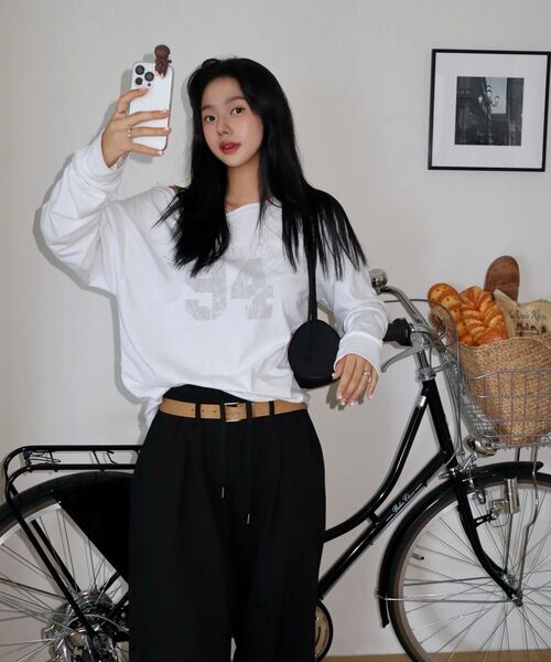 CHICKS(チックス)の「ノッティングヒル フェミニン ワンショルダー ロングスリーブ ホワイト(Tシャツ/カットソー・レディース・その他・FREE)」の10枚目の写真