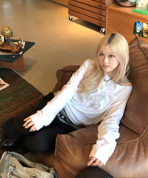 CHICKS(チックス)の「ノッティングヒル フェミニン ワンショルダー ロングスリーブ ホワイト(Tシャツ/カットソー・レディース・その他・FREE)」の16枚目の写真