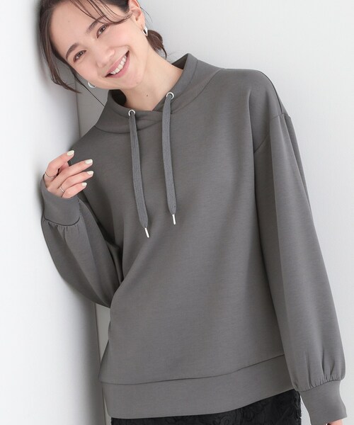 SHOO・LA・RUE(シューラルー)の「なめらかタッチ もちさら 大人のためのパーカ風トップス(Tシャツ/カットソー・レディース・チャコールグレー/ナチュラル/ピンク・02/01/04/03)」の1枚目の写真