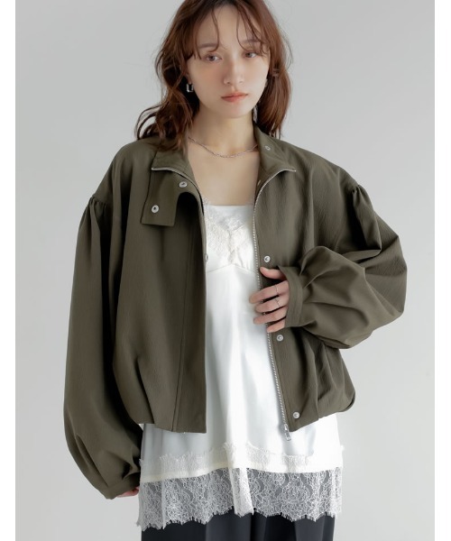 Re:EDIT（リエディ）の「[新色追加][2026S/S COLLECTION]無地orフロッキードット裾タックバルーンブルゾン（ブルゾン・レディース・ホワイト系その他/ブラック/カーキ/ホワイト/ベージュ・MEDIUM/LARGE）」の5枚目の写真