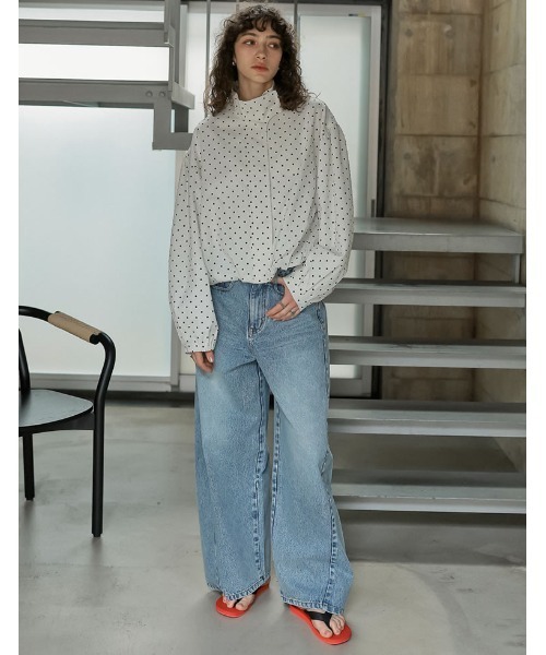 Re:EDIT（リエディ）の「[新色追加][2026S/S COLLECTION]無地orフロッキードット裾タックバルーンブルゾン（ブルゾン・レディース・ホワイト系その他/ブラック/カーキ/ホワイト/ベージュ・MEDIUM/LARGE）」の6枚目の写真