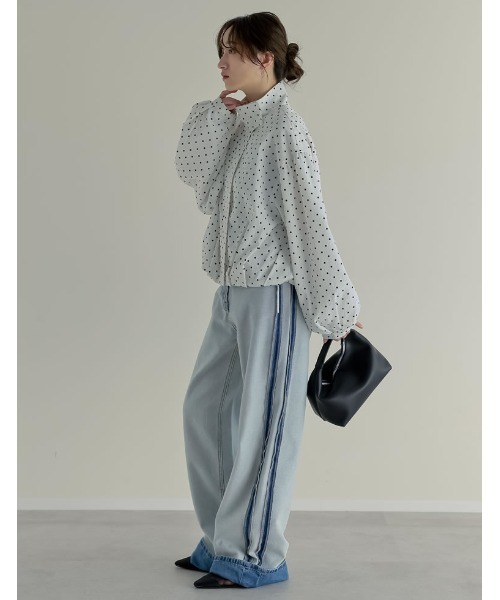 Re:EDIT（リエディ）の「[新色追加][2026S/S COLLECTION]無地orフロッキードット裾タックバルーンブルゾン（ブルゾン・レディース・ホワイト系その他/ブラック/カーキ/ホワイト/ベージュ・MEDIUM/LARGE）」の21枚目の写真