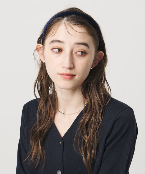 UNITED ARROWS（ユナイテッドアローズ）の「プレーン ヘッドバンド 23M（カチューシャ・レディース・ブラック/ネイビー・FREE）」の9枚目の写真