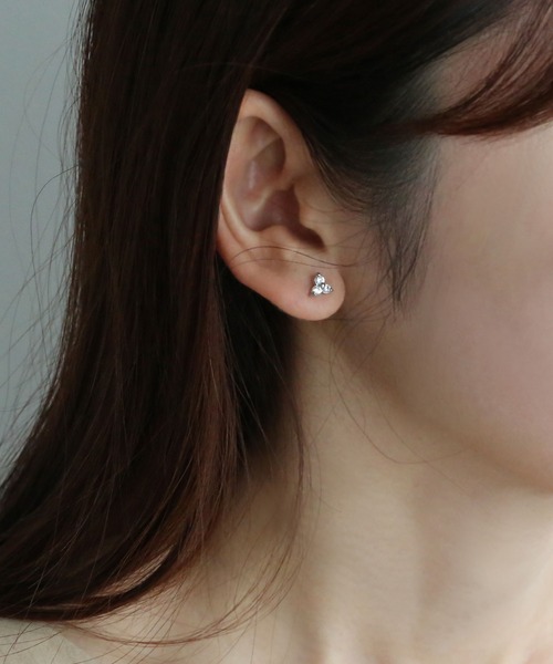 colleca la（コレカラ）の「[stainless]ステンレス・ミニフープ＆ビジュー セットピアス〈金属アレルギー対応〉（ピアス（両耳用）・レディース・シルバー/ゴールド・FREE）」の4枚目の写真