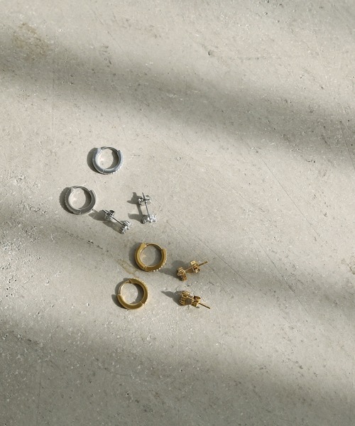 colleca la（コレカラ）の「[stainless]ステンレス・ミニフープ＆ビジュー セットピアス〈金属アレルギー対応〉（ピアス（両耳用）・レディース・シルバー/ゴールド・FREE）」の7枚目の写真