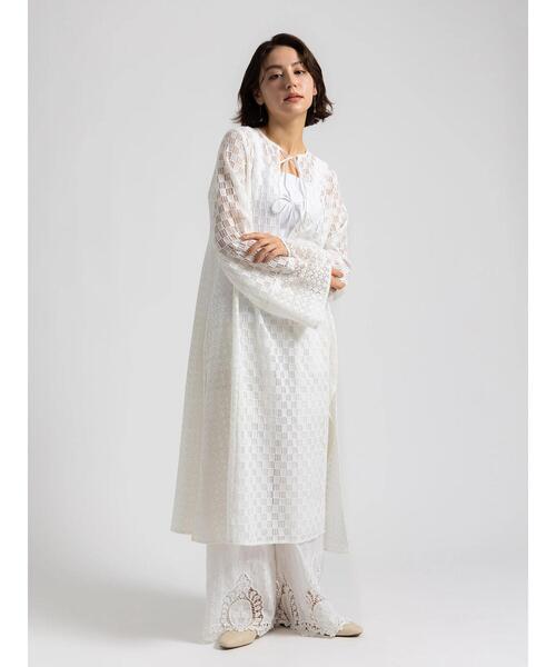 Te chichi(テチチ)の「【Atelier ChouChou】スカラップヘムコットンイージーパンツ(その他パンツ・レディース・オフホワイト・F)」の13枚目の写真