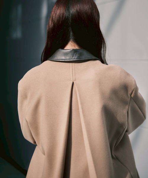 CONZ(コンズ)の「SHORT ZIP UP COAT(その他アウター・レディース・ブラック/ベージュ・1/2)」の19枚目の写真
