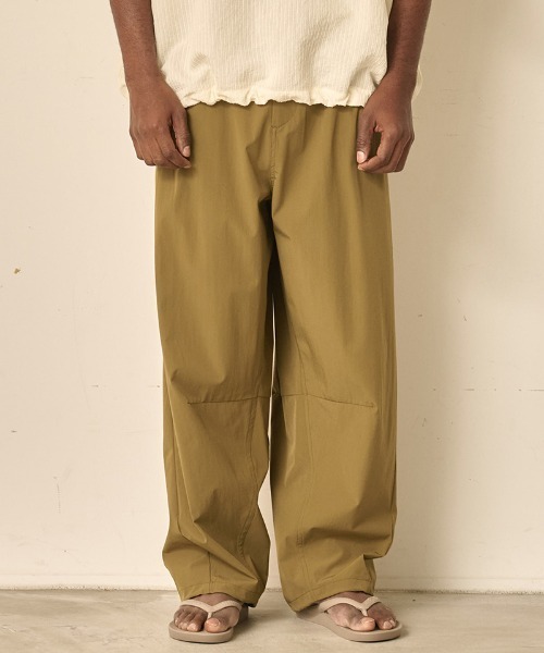 Kelen(ケレン)の「mp14640- WINNIE STRETCH CURVE TROUSER ストレッチカーブトラウザーパンツ(KLM26SPT1156)(その他パンツ・メンズ・ブラック/オリーブ/ライトグレー・38/40/42)」の4枚目の写真