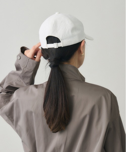 Nine Tailor(ナインテイラー)の「【Nine Tailor × kuros’別注品】リネンキャップ 日本製 ユニセックス(キャップ・メンズ・オフホワイト/ブラック・FREE)」の9枚目の写真