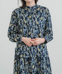 quadro（クオドロ）の「ローン水彩花柄ptレギュラーワイドシャツ（シャツ/ブラウス）」